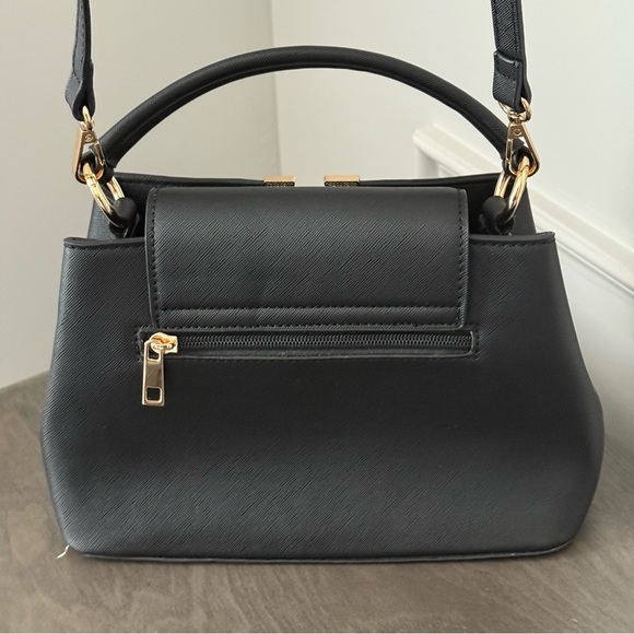 Elegant Black Letter V Crossbody Bag Gold Accent - Picture 3 of 10